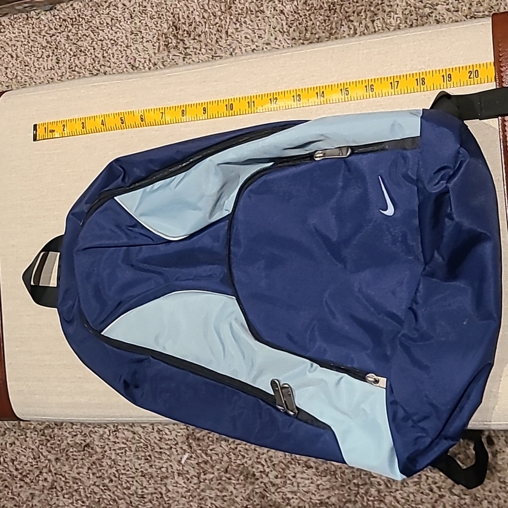 Nike backpack - Picture 2 of 5